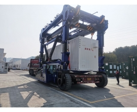 阿特斯50T储能箱跨运车