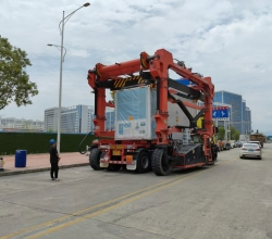 集装箱跨运车-储能箱跨运车